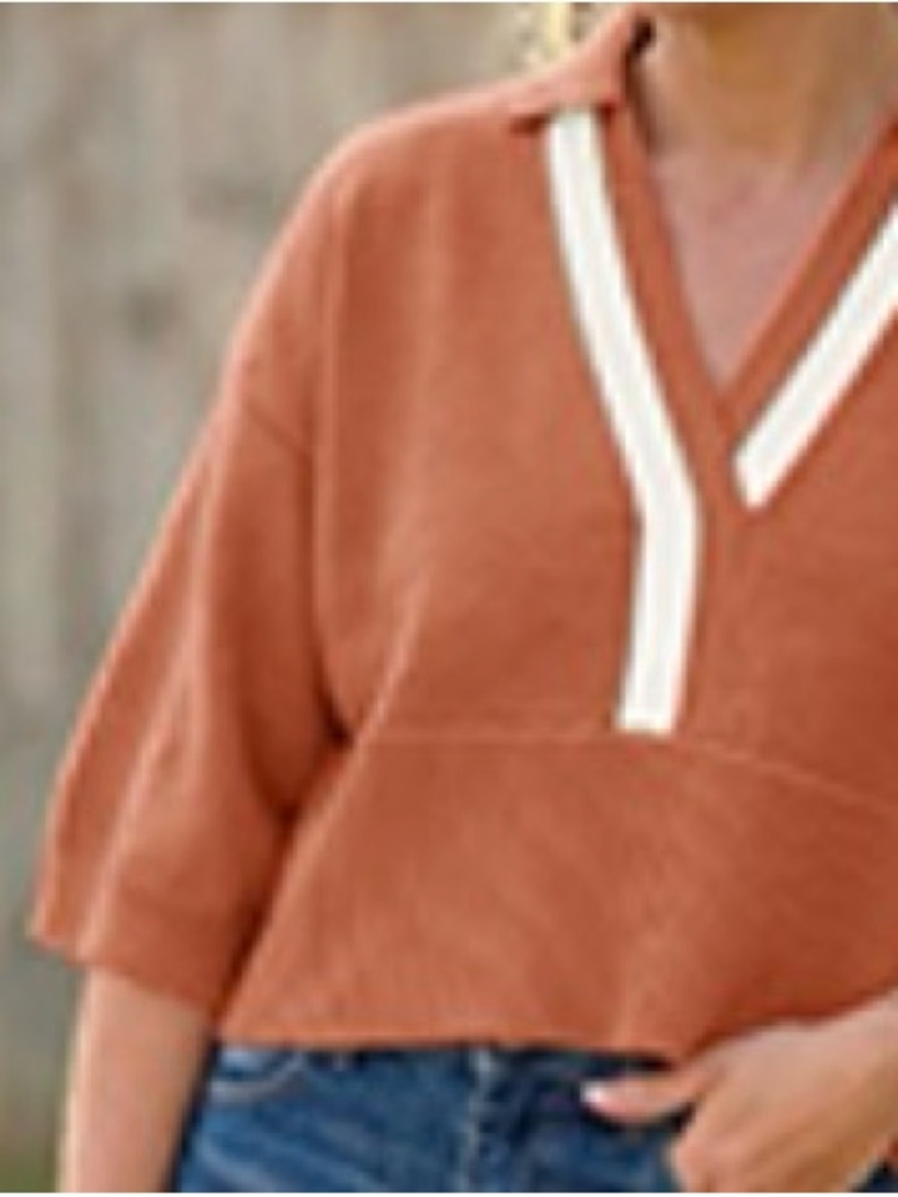 Amazon Women's Rust V-Neck Short Sleeve Sweater with White Trim